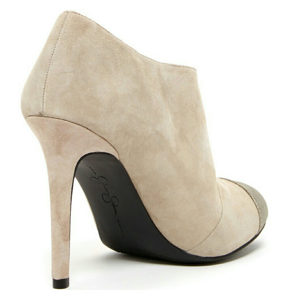Pumps - Picture 2 of 2